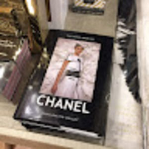 Meet your Posher, Lorrie